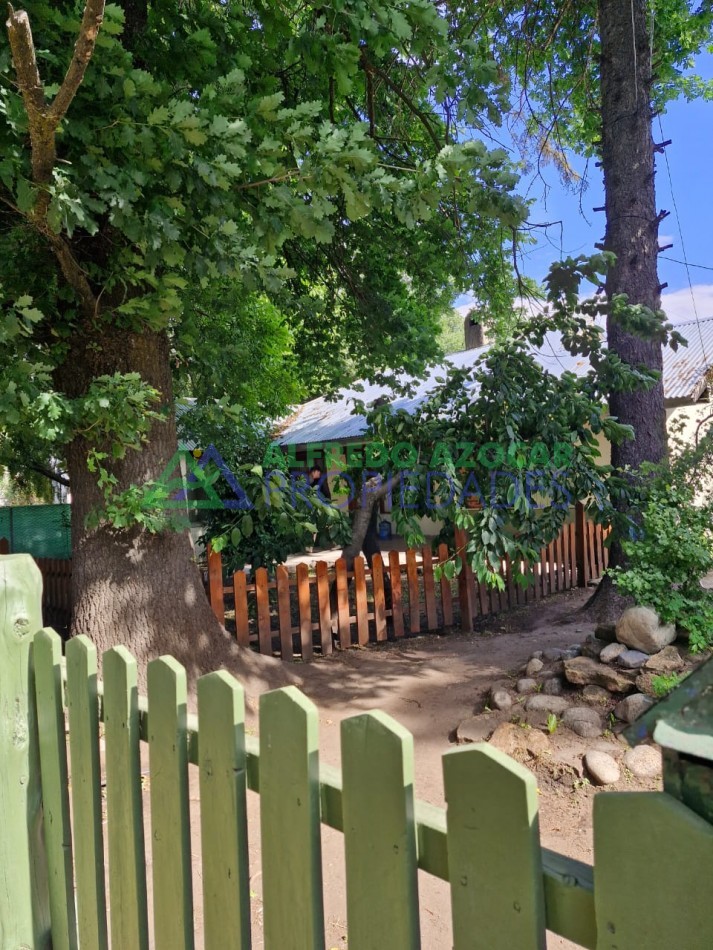Barrio Los Abedules, Casa con terreno