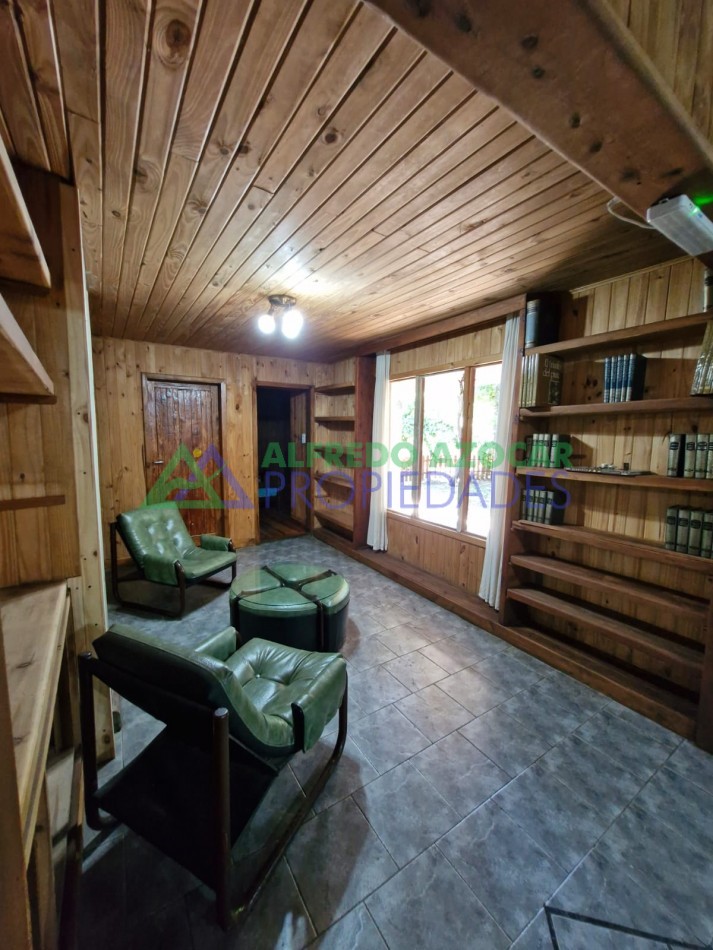 Barrio Los Abedules, Casa con terreno